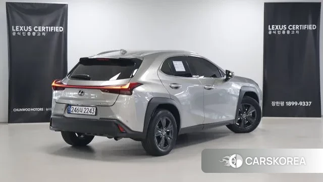 Lexus UX300h id 3316319 из Кореи 8