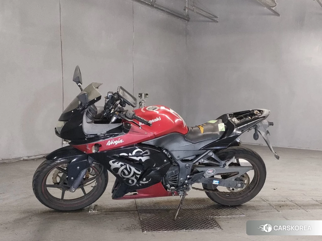 Проданный Kawasaki NINJA 250R id 4158979 из Японии, фото 2
