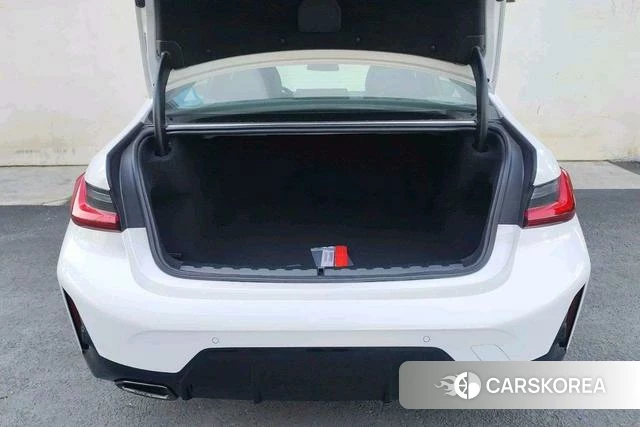 BMW 3 series 2025 Белый из Китая, фото 6