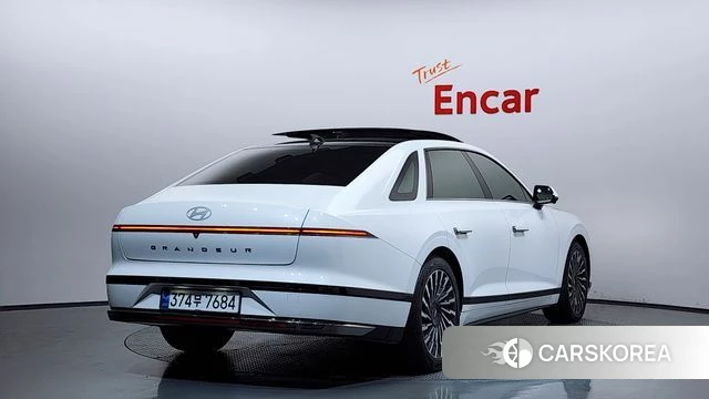 Hyundai Grandeur (GN7) id 3953513 из Кореи 12