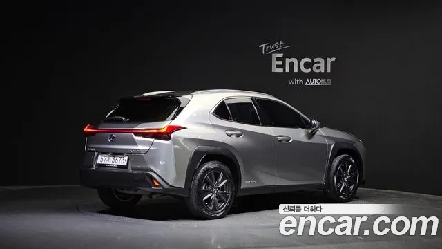 Lexus UX250h id 2946021 из Кореи 12