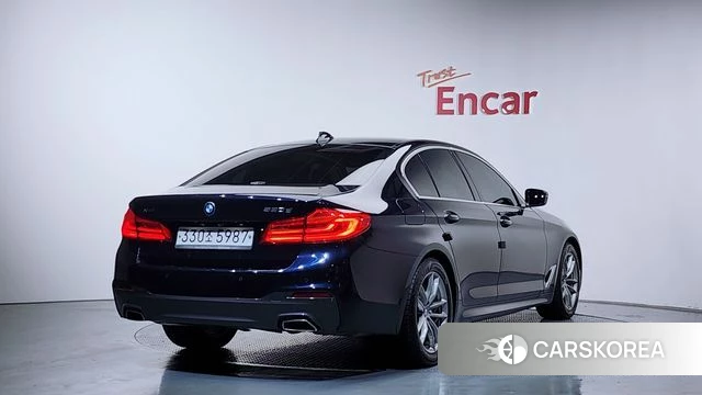 BMW 5 Series (G30) id 3879282 из Кореи 12