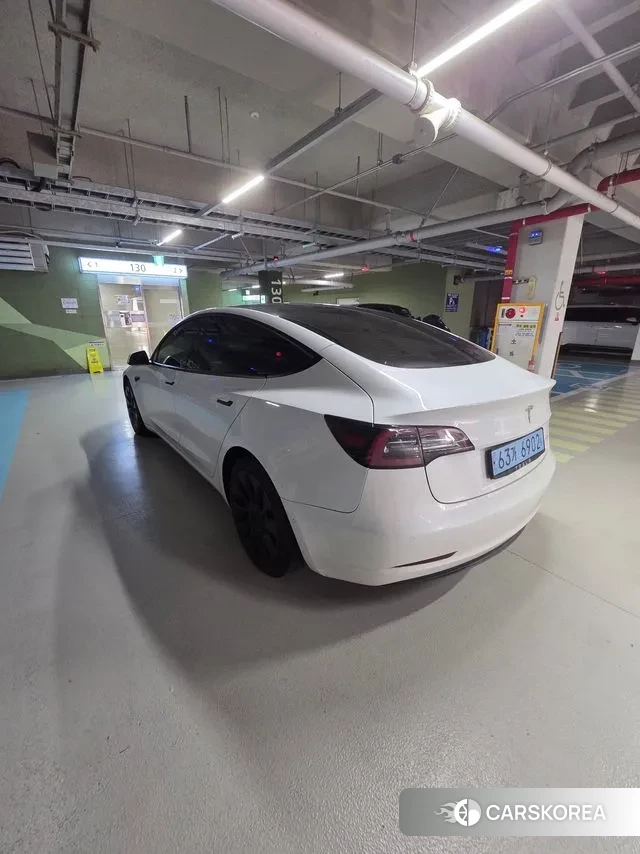 Tesla Model 3 2021 Белый из Кореи, фото 4