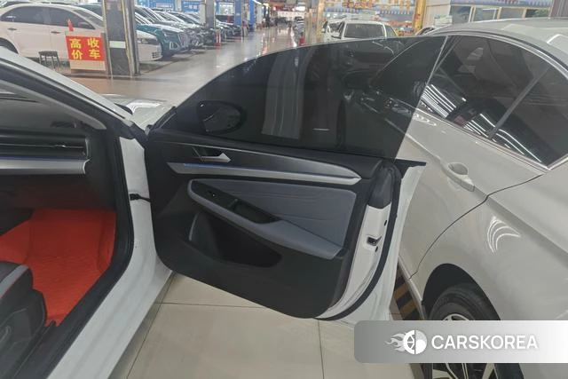 Volkswagen Lingdu id 4273478 из Китая 9