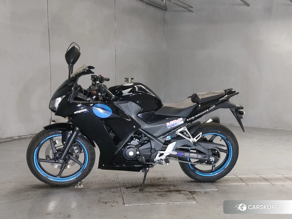 Проданный Honda CBR250R 2016 из Японии