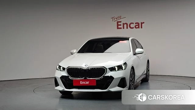 BMW 5 Series (G60) id 4242679 из Кореи 12