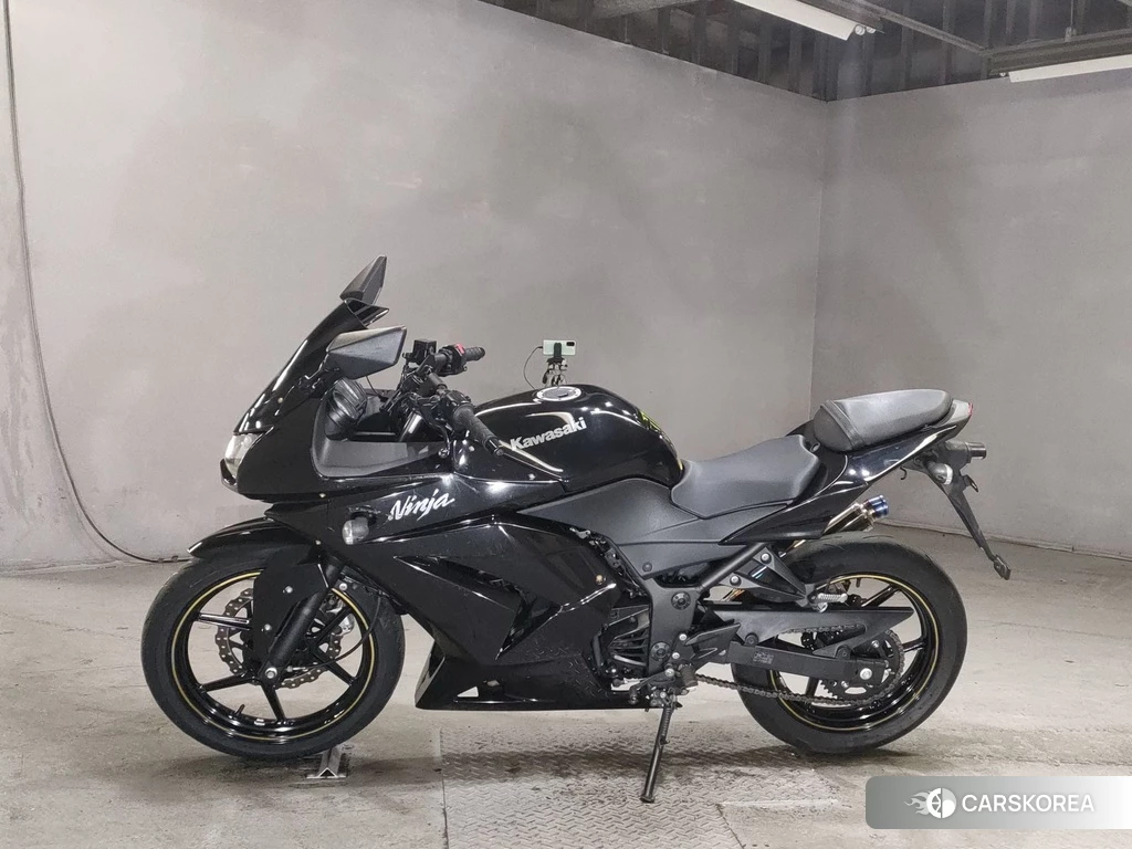 Проданный Kawasaki NINJA 250R id 4169019 из Японии