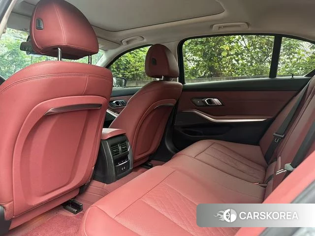 BMW 3 series id 4271668 из Китая 9