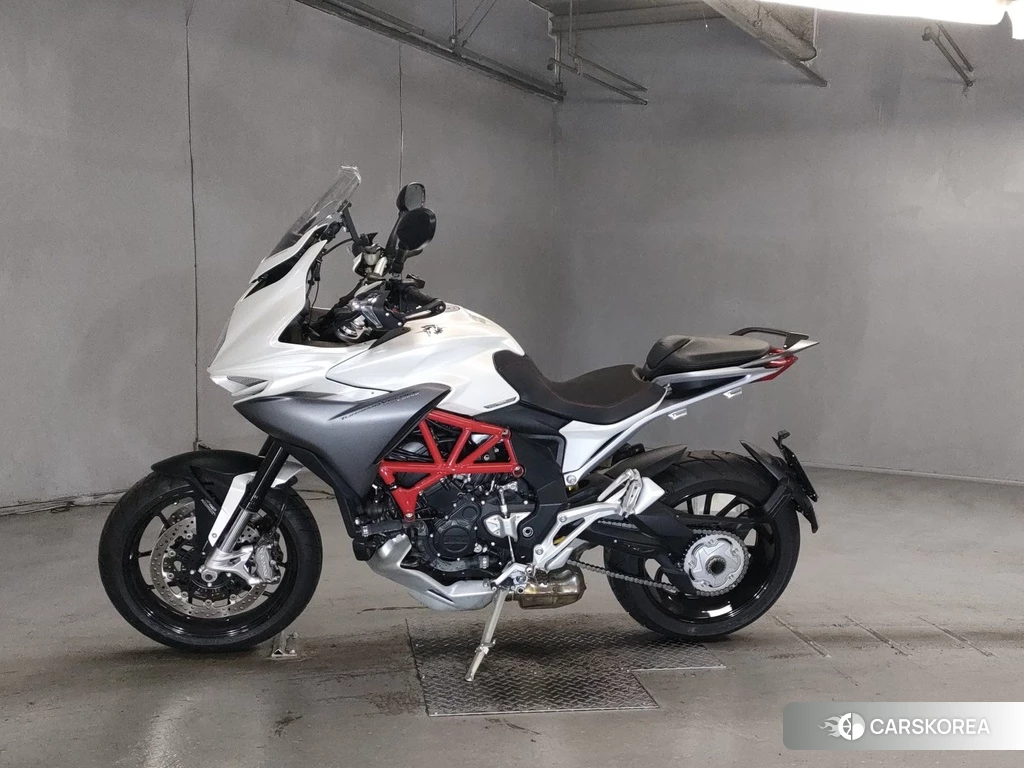 Проданный OTHER MV AGUSTA TWO RIZUMOVE LOW CHE 800RUSO 2019 из Японии