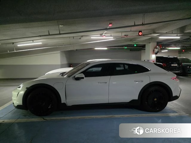 Porsche Taycan 2022 Белый из Кореи, фото 3