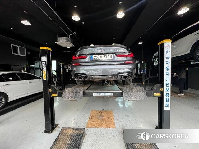 BMW 3 Series (G20) 2022 Серебристо-серый из Кореи, фото 2
