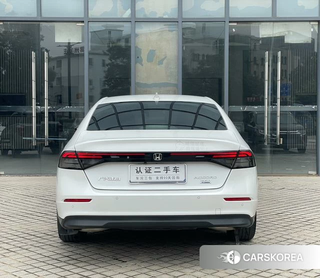 Honda Accord 2023 Белый из Китая, фото 3