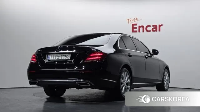 Mercedes-Benz E-Class W213 id 3647219 из Кореи 12