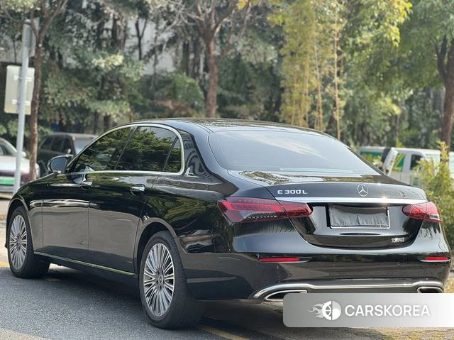 Mercedes-Benz E-class id 4300740 из Китая 10