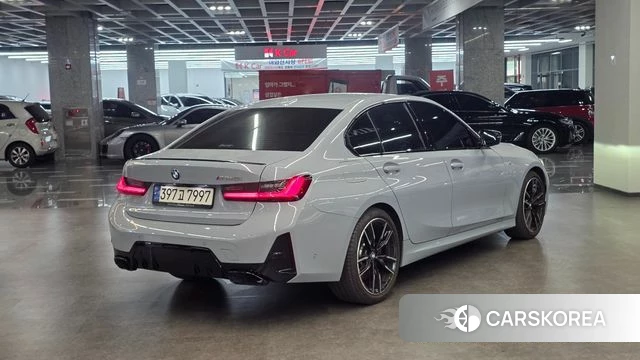 BMW 3 Series (G20) 2024 Светло-серебряный цвет из Кореи, фото 2
