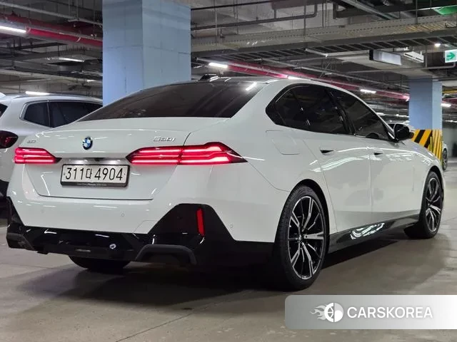 BMW 5 Series (G60) id 2893999 из Кореи 12