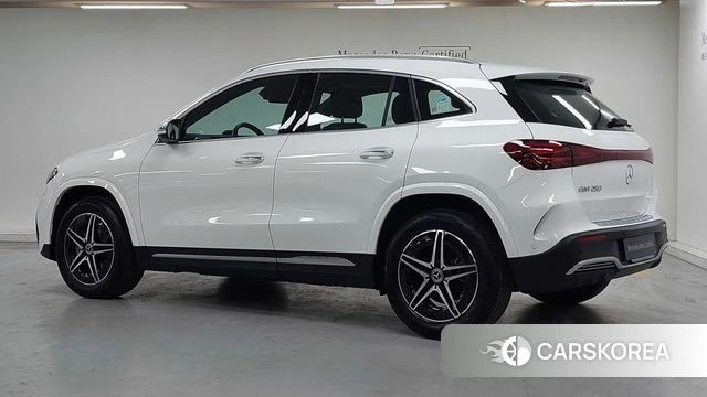Mercedes-Benz EQA H243 id 4307960 из Кореи 12