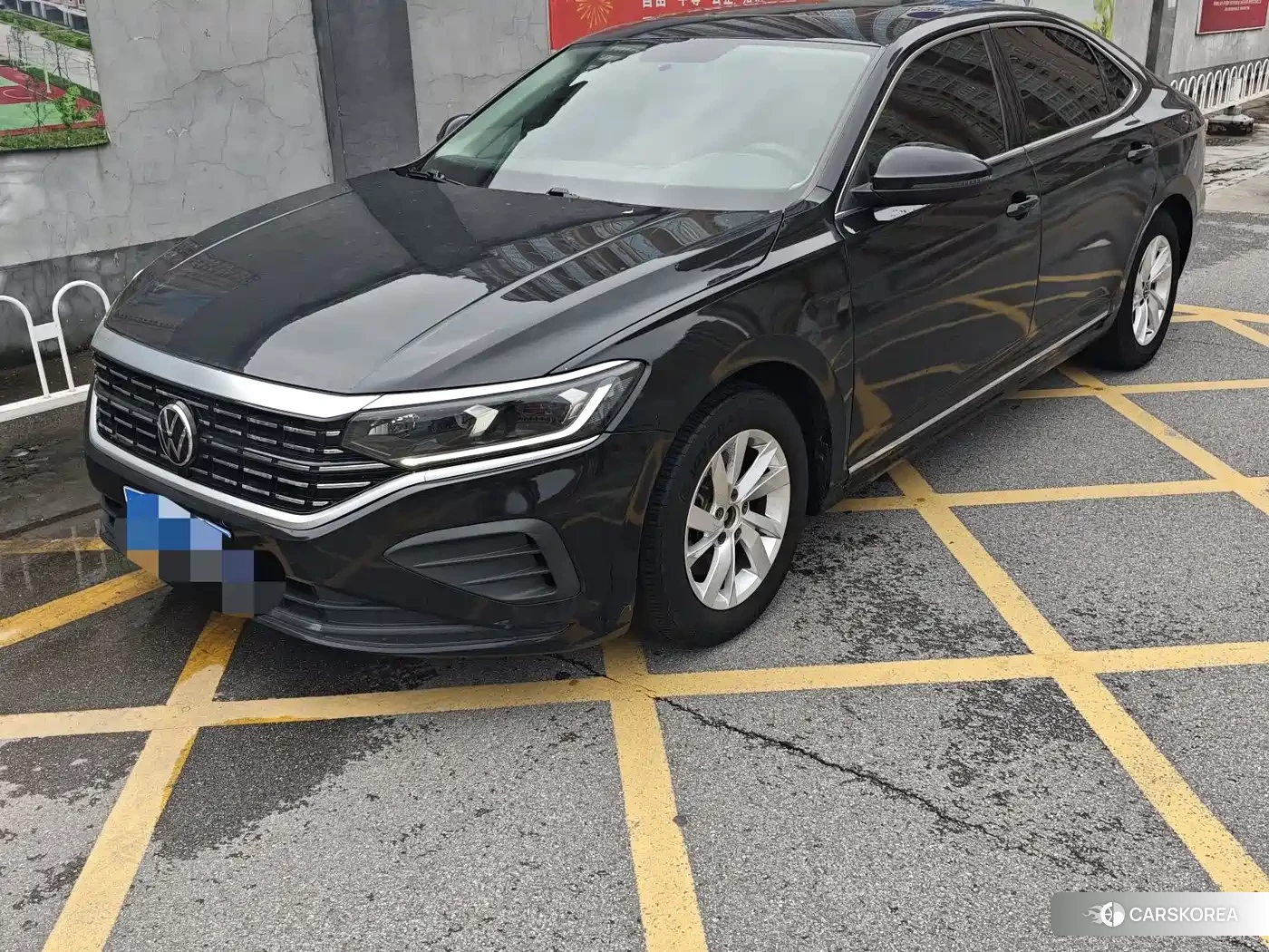 Volkswagen Passat 2022 Черный из Китая, фото 2
