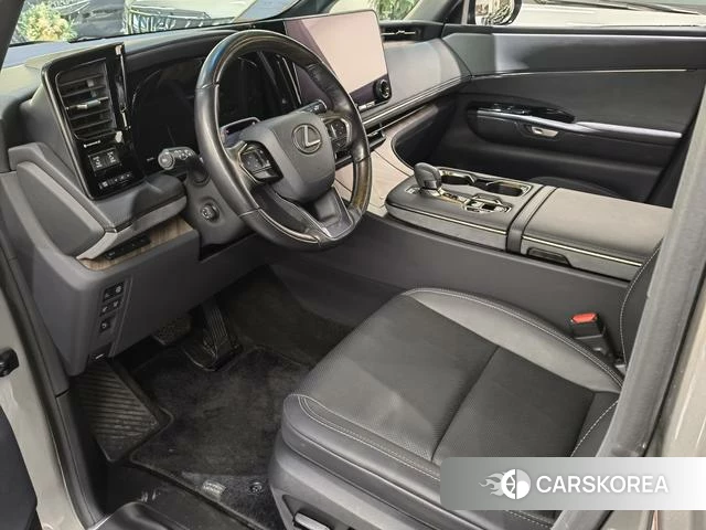 Lexus LM id 4328738 из Китая 12