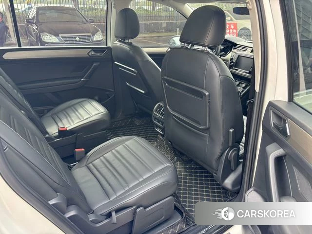 Volkswagen Touran L 2019 Белый из Китая, фото 6