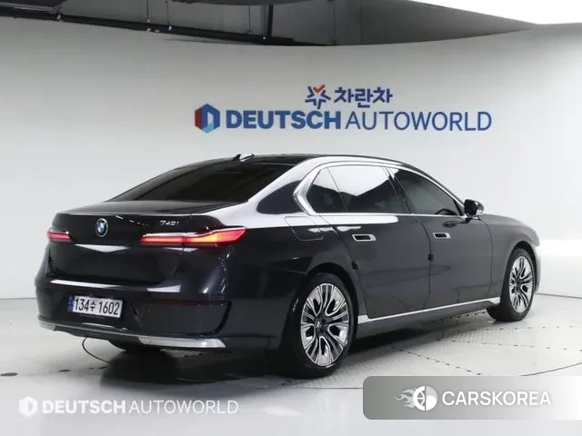 BMW 7 Series (G70) id 3026825 из Кореи 12