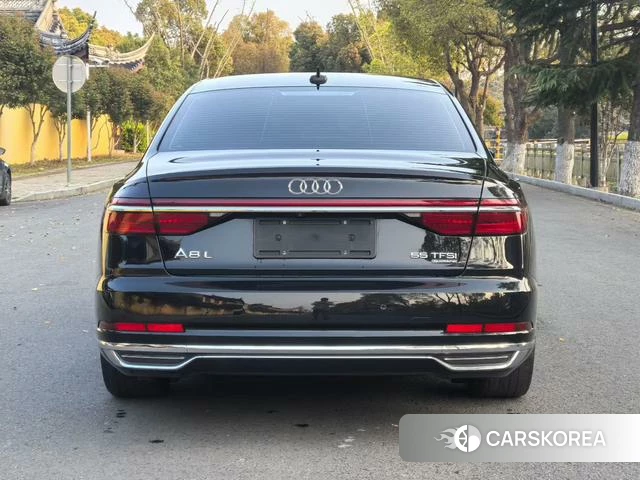Audi A8 2018 Черный из Китая, фото 2