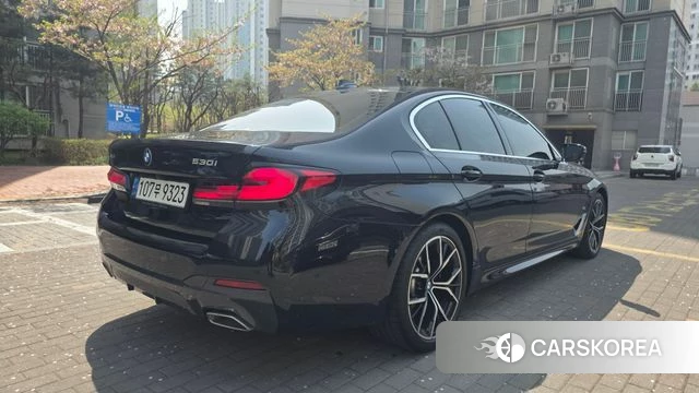 BMW 5 Series (G30) 2021 Синий из Кореи, фото 2