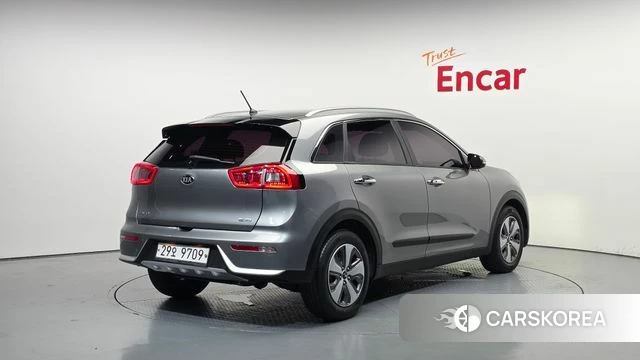 Kia Niro id 4496689 из Кореи 12