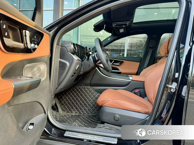 Mercedes-Benz GLC 2023 Черный из Китая, фото 2