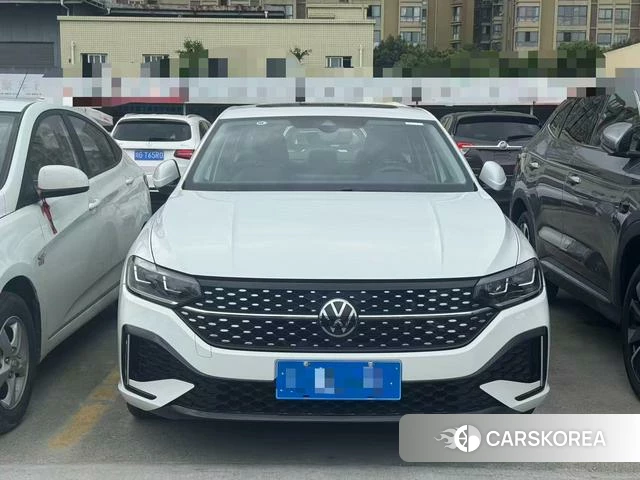 Volkswagen Lavida 2025 Белый из Китая, фото 2