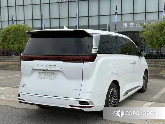 Denza D9 DM 2023 Белый из Китая, фото 2