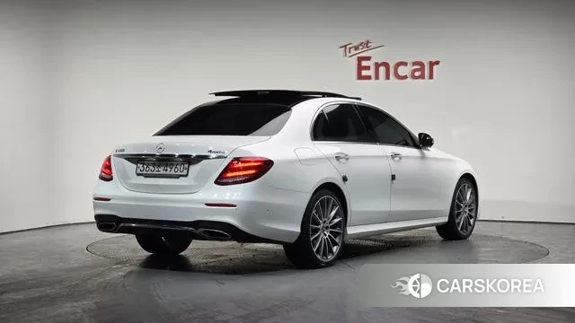 Mercedes-Benz E-Class W213 id 3656344 из Кореи 12