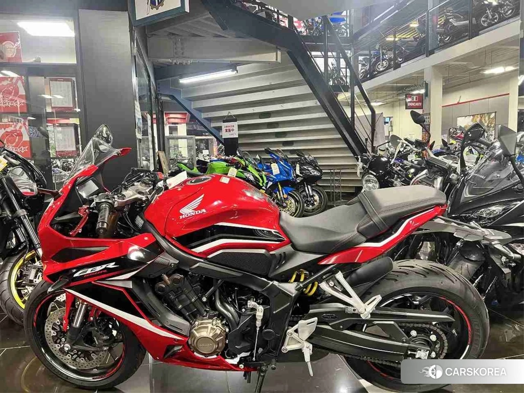 Проданный Honda CBR650R 2021 из Японии