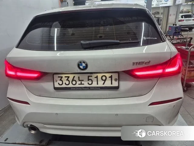 BMW 1 Series (F40) 2020 Белый из Кореи, фото 2