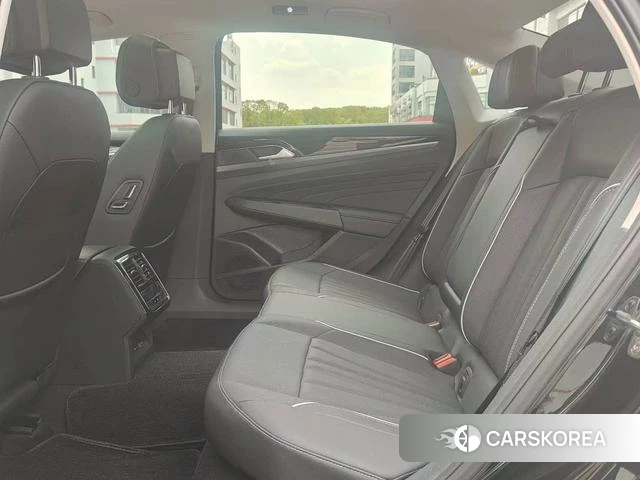 Volkswagen Passat 2024 Черный из Китая, фото 6