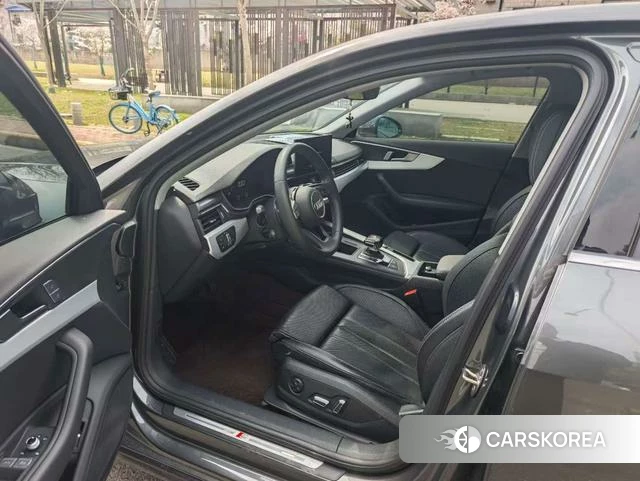 Audi A4L 2024 Темно-серый из Китая, фото 2