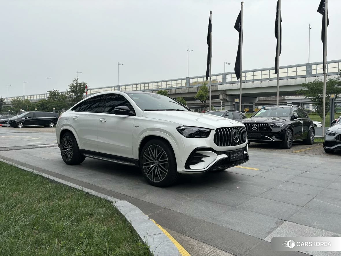 Mercedes-Benz GLE Coupe AMG 2023 Белый из Китая, фото 2