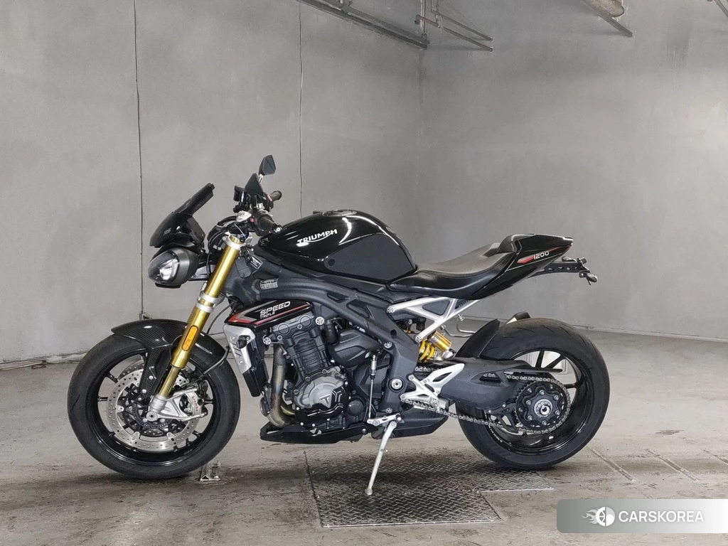 Проданный Triumph SPEED TRIPLE 1200RS 2022 из Японии