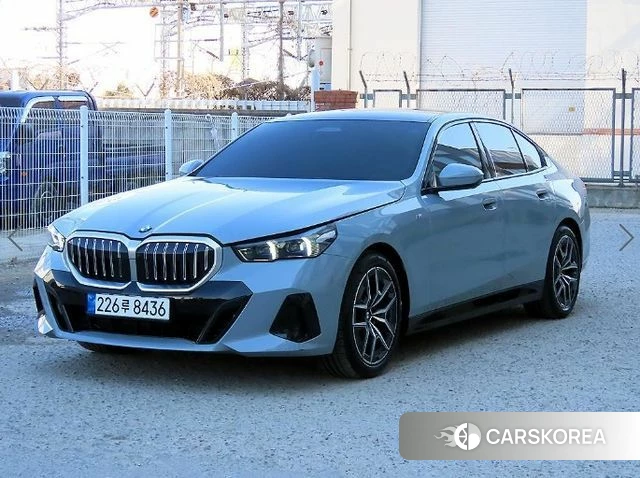 BMW 5 Series (G60) 2024 Серый из Кореи, фото 3