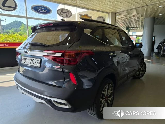 Kia Seltos id 4447135 из Кореи 12