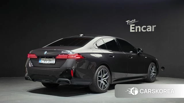 BMW 5 Series (G60) id 4655493 из Кореи 12