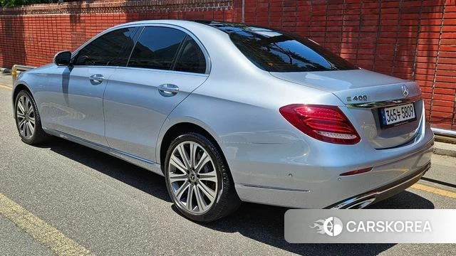 Mercedes-Benz E-Class W213 2018 Серебристо-серый из Кореи, фото 4