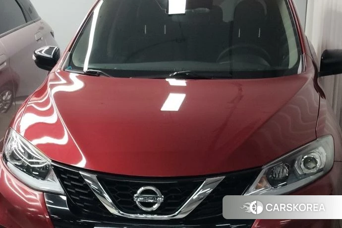 Nissan TIIDA 2023 Красный из Китая, фото 2