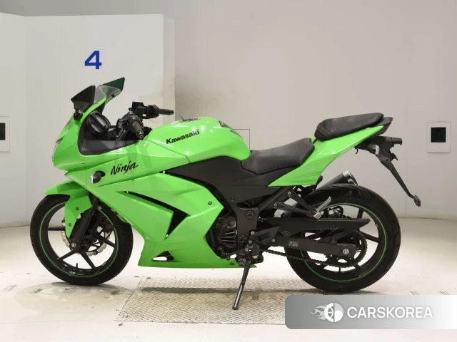 Проданный Kawasaki NINJA 250R id 4297074 из Японии, фото 2