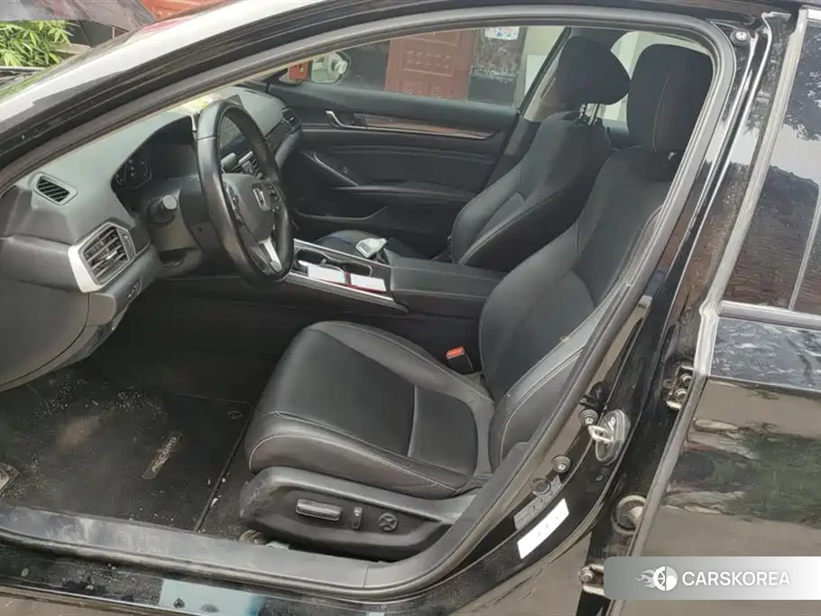 Honda Accord id 4547412 из Китая 8