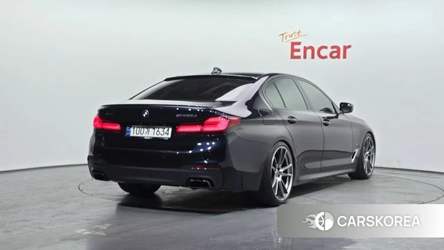 BMW 5 Series (G30) id 3821020 из Кореи 12