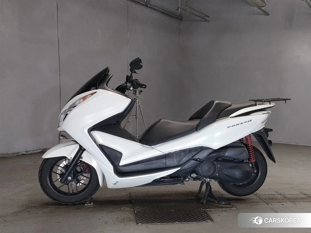 Проданный Honda FORZA 2013 из Японии, фото 2