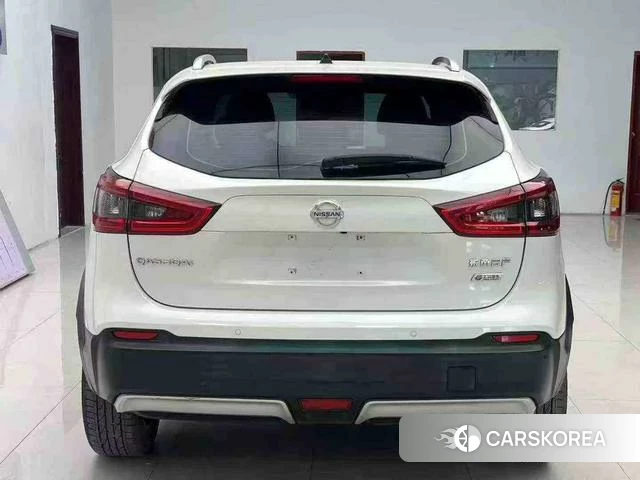 Nissan Qashqai 2022 Белый из Китая, фото 2