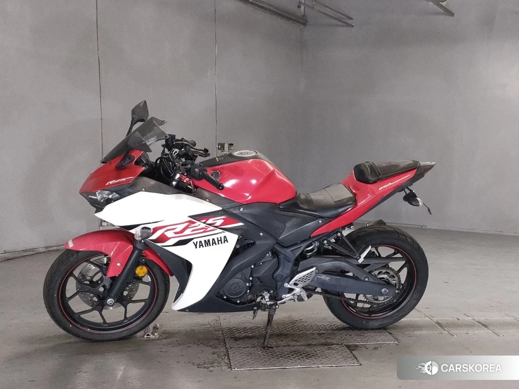 Проданный Yamaha YZF-R25 2014 из Японии