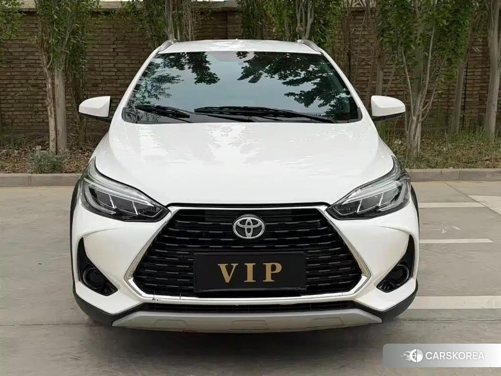 Toyota Yaris L 2023 Белый из Китая, фото 2